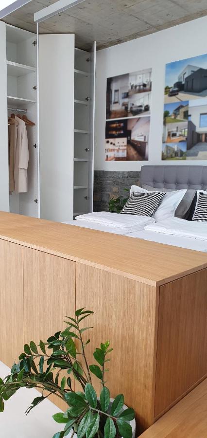 House G Villa Dekani Екстериор снимка