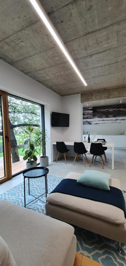 House G Villa Dekani Екстериор снимка